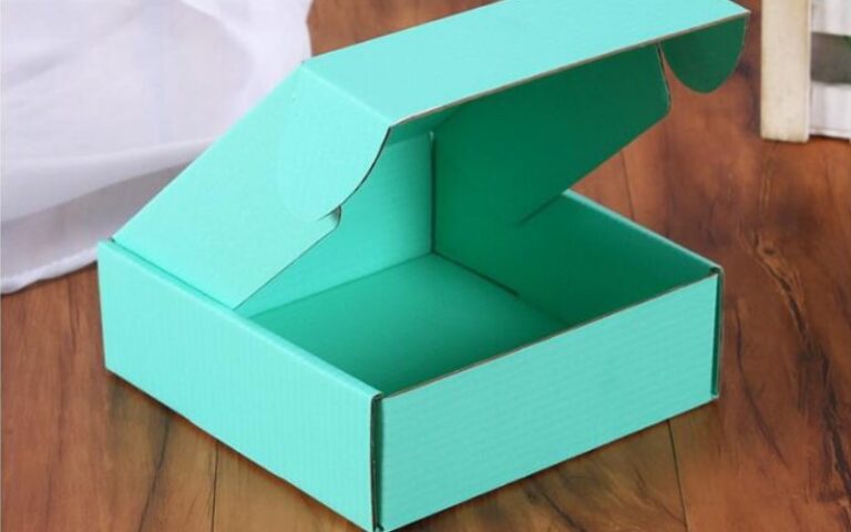Colored Custom Cardboard Boxes