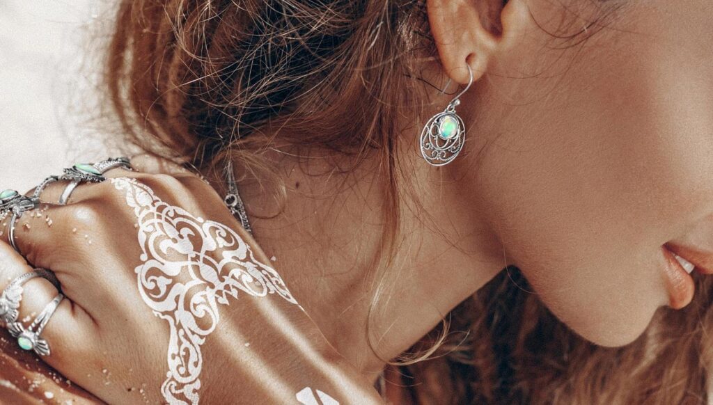 How to Find the Genuine Opal Ring?