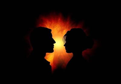 What’s the Difference Between a Soulmate and a Twin Flame?