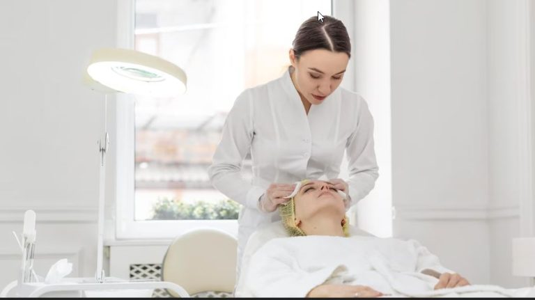 Skin Rejuvenation Technologist in Anti Aging Treatments
