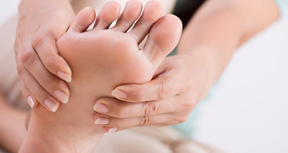 Manage Plantar Fasciitis with Foot Message Therapy