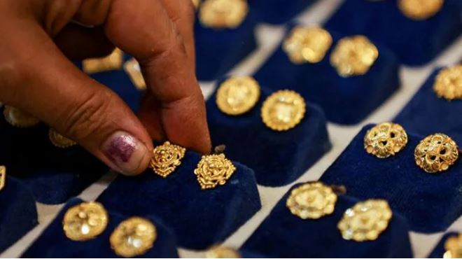 1 Gram Gold Price Mumbai During Carnival Fest: Is It the Right Time to Buy? 60 Buy Gram Gold Price Mumbai During Carnival Fest