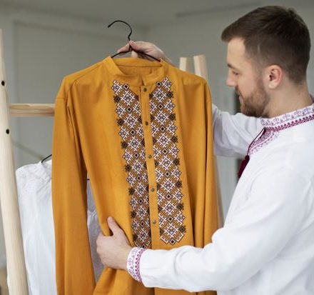 Choose the Perfect Kurta Pajama Set for Men in