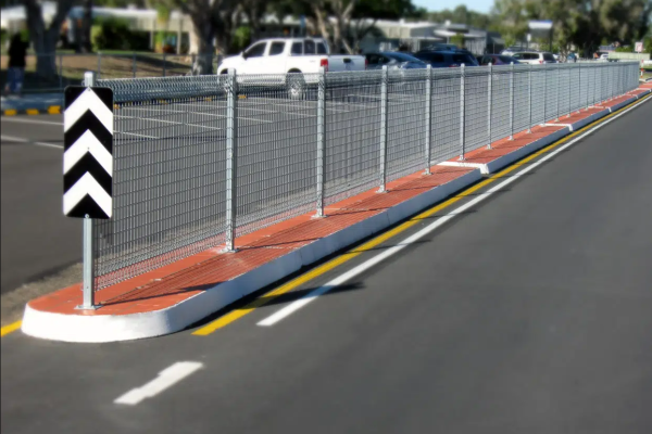 Complete Guide to Traffic Barricades & Road Barricades for Australian Construction Sites