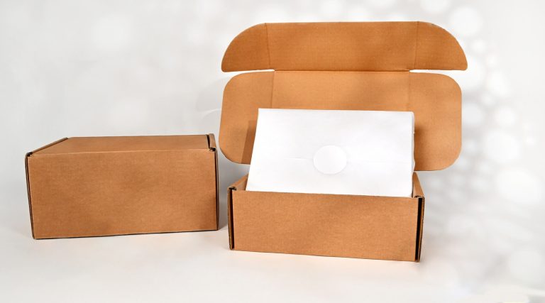 Custom Roll End Mailer Boxes